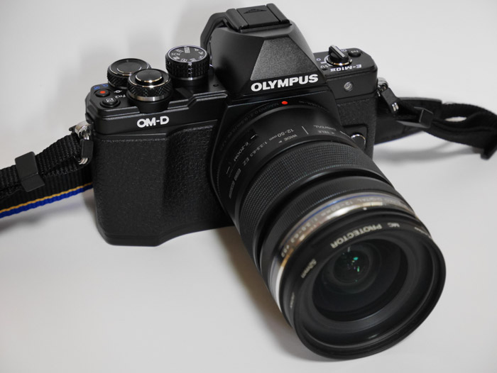 OLYMPUS OM−D E−M10 Mark 2